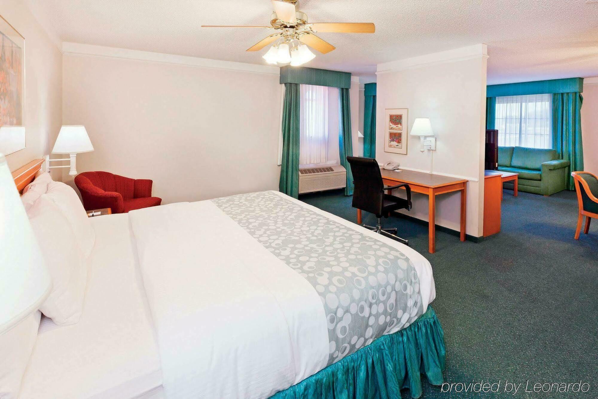 La Quinta By Wyndham And Conference Center 3*
